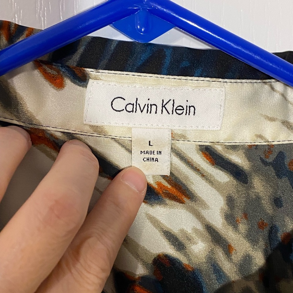 Calvin Klein Abstract Brushstroke Print Roll Tab Long Sleeve Silky Blouse Large - Picture 5 of 7